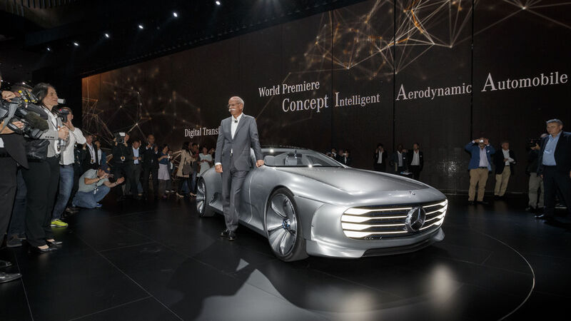 Dr. Dieter Zetsche, Vorstandsvorsitzender der Daimler AG und Leiter Mercedes-Benz Cars präsentiert das  Mercedes-Benz 