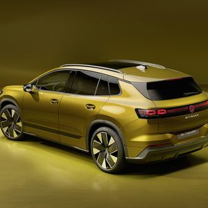 Die neue Designsprache des ID Tiguan hat VW bereits mit ID Polo und ID Cross eingeführt.(Bild:  Volkswagen AG)