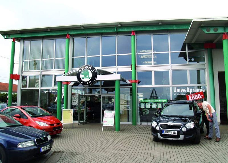 Das Autohaus Mothor in der Carl-Reichstein-Straße 25 in Brandenburg freut sich über die Bronzemedaille beim Internet Sales Award. (Archiv: Vogel Business Media)