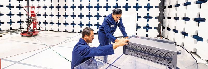 Komplexe EMV-Prüfung: Techniker im EMV-Prüflabor in Böblingen setzen auf eine Software, um den Verwaltungsaufwand zu senken. Komplexe EMV-Prüfung: Techniker im EMV-Prüflabor in Böblingen setzen auf eine Software, um den Verwaltungsaufwand zu senken.