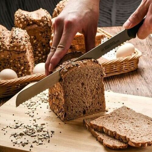 Eating a diet rich in wholegrain food is likely to prevent heart disease by reducing body weight, blood pressure and the levels of cholesterol and glucose in the blood.(Source:  Unsplash)