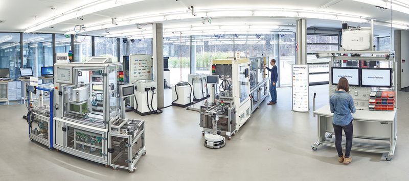Die Smart Factory KL war der weltweit erste Industrie-4.0-Demonstrator. (SmartFactory-KL/C.Arnoldi)