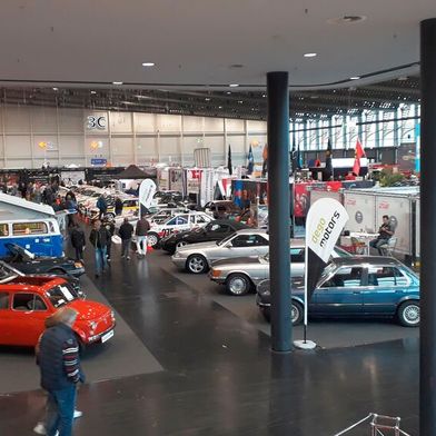 Die Verbrauchermesse „Consumenta“ bescherte der Retro Classics Bavaria zwar nicht mehr Aussteller, aber deutlich mehr Besucher.   (Bild: Steffen Dominsky)