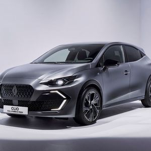 Das Exterieur zeigt eine tiefgreifende Überarbeitung zum Vorgänger.(Bild:  Renault)