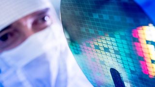 Foxconn verschafft sich zunehmend Zugang zum Automobilmarkt und wird so zur Konkurrenz von beispielsweise Bosch. Im Bild: ein Siliziumkarbid-Wafer. (Bild: Bosch)