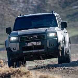 Toyota Landcruiser: Ab ins Gelände (Bild: Toyota)