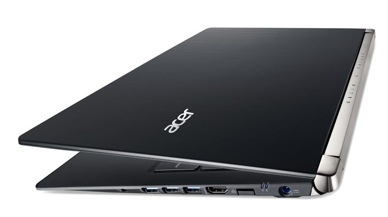 In dem nur 2,5 cm schlanken Aspire V Nitro bringt Acer bei den Spitzenmodellen einen Core i7 mit vier Kernen und eine schnelle Geforce-GTX-860M-Grafik unter. (Bild: Acer)