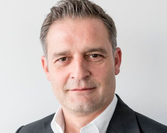 Didier Hunn, Experte für digitalisierte Logistik beim DMS-Spezialisten Kendox, erklärt hier, wie man als Logistikunternehmen die Digitalisierung richtig angeht, um zum Beispiel den Wust an Dokumenten bei Transport & Co. effizienter bearbeiten kann. Er hat fünf Empfehlungen ... Didier Hunn, Experte für digitalisierte Logistik beim DMS-Spezialisten Kendox, erklärt hier, wie man als Logistikunternehmen die Digitalisierung richtig angeht, um zum Beispiel den Wust an Dokumenten bei Transport & Co. effizienter bearbeiten kann. Er hat fünf Empfehlungen ...