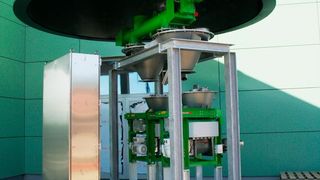 Genaue Zugabe von Aktivkohle in der Abwasserbehandlung mit der mechanisch Tara kompensierten, gravimetrischen Dosierung mit zwei Differentialdosierwaagen vom Typ Gericke DIW50 (Bild: Gericke)