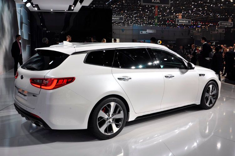 Daneben zeigen die Koreaner ihren ersten Mittelklasse-Kombi. Der Optima Sportswagon soll das Geschäft in dem von deutschen Herstellern dominierten D-Segment befeuern. (Wehner)