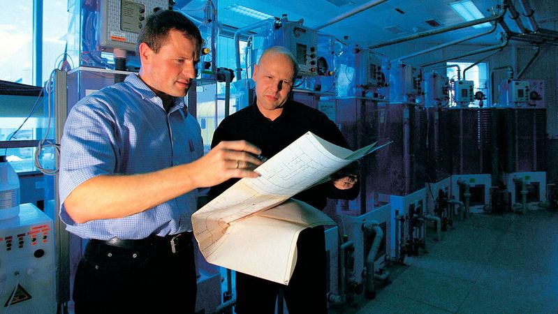 Mit dem Lieferkettengesetz soll sichergestellt werden, dass internationale Lieferanten bestimmte Standards einhalten. Mit dem Lieferkettengesetz soll sichergestellt werden, dass internationale Lieferanten bestimmte Standards einhalten.