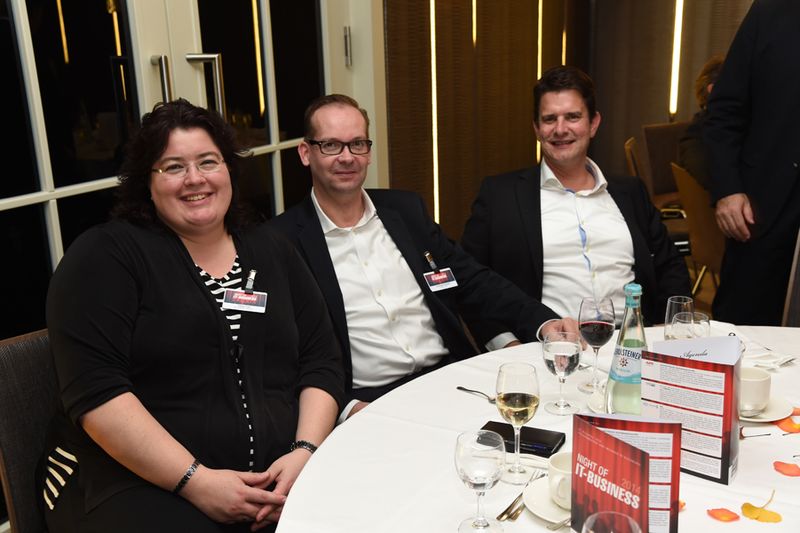 (v. l.) Tanja Link, Acondistec, mit Christoph Rösseler, Devolo, und Philippe Lacoste, mediatix  (Bild: IT-BUSINESS / Hannes Magerstädt )