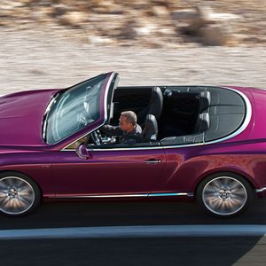 Nach dem Coupé ist bald auch das Cabrio aus Bentleys Continental-Baureihe in der besonders starken und schnellen „Speed“-Variante zu haben.