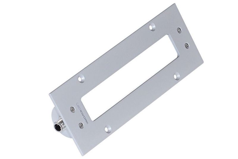 Die neue LED-Einbauleuchte TubeLED_40 II Integrated von LED2Work mit hoher Schutzart ist zu 100% CNC-geeignet.  (LED2Work)