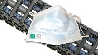 Im Reinraum eingesetzte Energieketten und Leitungen dürfen nur möglichst wenig bzw. möglichst kleine Partikel an die Umgebung abgeben. Im Bild das mit ISO Klasse 1 bewertete igus-Energiekettensystem „E3“ (Archiv: Vogel Business Media)