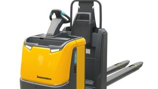 Der neue ECE 220-225 von Jungheinrich kommt auf 10 % mehr Leistung bei gleichzeitig 5 % weniger Energieverbrauch. (Bild: Jungheinrich)