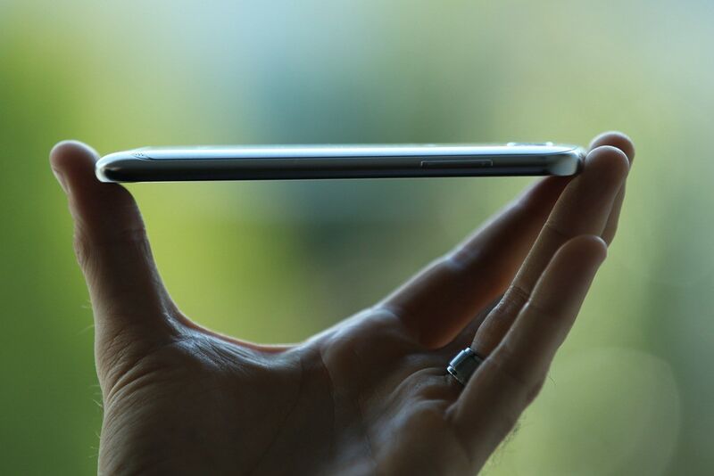 Laut dem Windows Phone Blog liegt das Samsung-Smartphone gut in der Hand und ist ausbalanciert. (Windows Phone Blog)