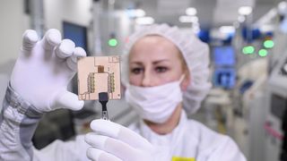 200527_PP_Vitesco T_Power Electronics SiC.jpg (ROHM Semiconductor GmbH)