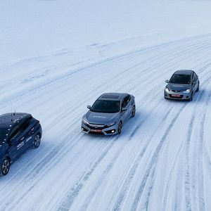 Unter anderem auf zugefrorenen Seen im Norden Skandinaviens wird das Bremssystem praktisch erprobt.(Bild:  Hitachi Astemo)