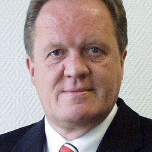 Dünnschicht-Solarmodule können noch effizienter, schneller und auch kostengünstiger hergestellt werden, meint Siegfried Glaser, Vorsitzender des Forums Glastechnik im Verband Deutscher Maschinen- und Anlagenbau (VDMA). Bild: VDMA