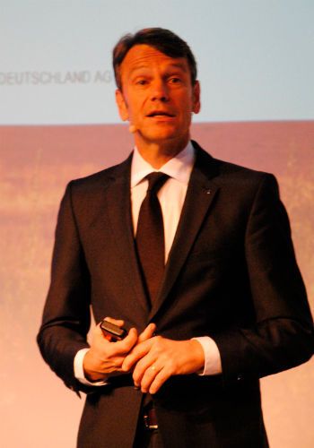 Uwe Hochgeschurtz, Vorstandsvorsitzender von Renault Deutschland, will die positive Rendite-Entwicklung fortsetzen: „Ich verspreche ihnen, wir machen so weiter.“ (Baeuchle)