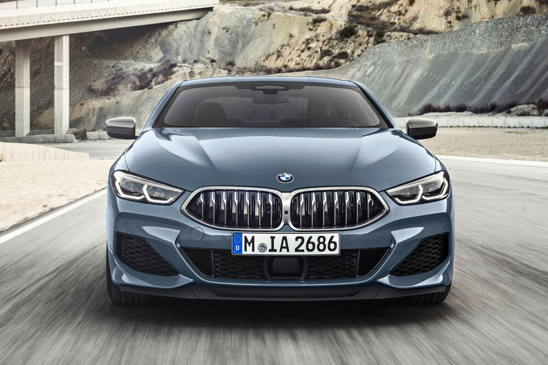 The designers have adopted the hexagonal daytime lights from the current BMW 5 and 7 Series. (BMW)