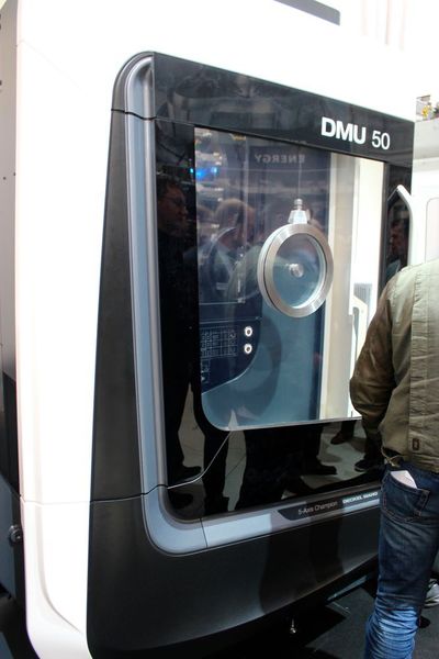 Die neue DMU 50 der 3. Generation für die 5-Achs-Bearbeitung mit der Speedmaster im Standard. (Sonnenberg)