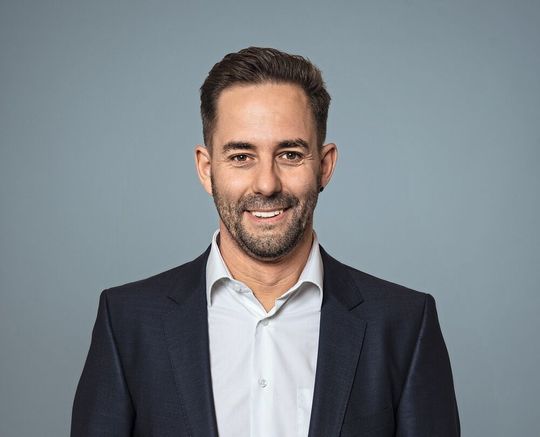Manuel Zoller, Messeleiter der Prexcon: «Unser Ziel ist es, die prexcon als langfristige Innovationsplattform für die Präzisionstechnik zu etablieren und den Austausch zwischen Forschung und Industrie nachhaltig zu stärken.»(Bild:  Olma Messen)