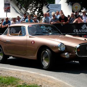 Der golden lackierte Italo-Amerikaner sieht aus, als sei er als Zukunftsvision einem Comic-Heft der Fünfziger Jahre entsprungen.