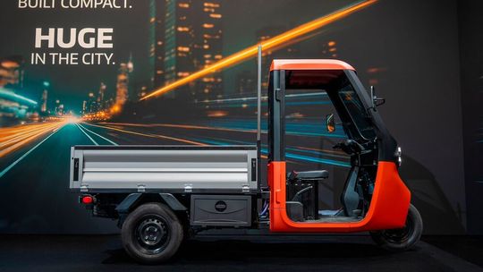 Frischluft-Fans dürften am Türenkonzept des Tris durchaus Gefallen finden.(Bild:  Stellantis/Fiat)