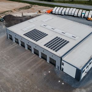 Rund 3,5 Millionen Euro hat das Unternehmen dafür in die Hand genommen.(Bild:  Kfz-Werkstätte Michels)