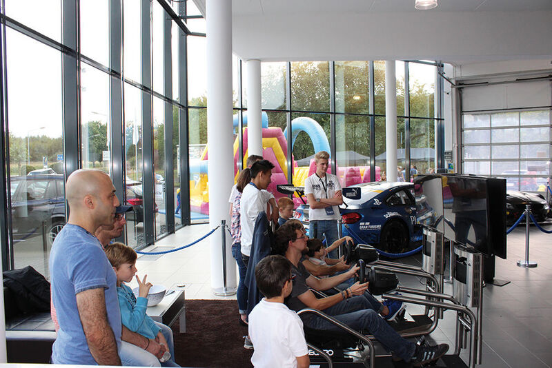 Wer wollte, konnte sein fahrerisches Können im Simulator testen. (Walkenhorst)