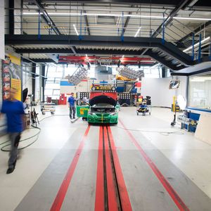 Der Automobilclub ADAC hat nach eigener Aussage ein realitätsnaheres Crashtestverfahren für Frontalunfälle entwickelt.