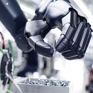 Der industrielle humanoide Roboter Agile One von Agile Robots soll ab Anfang 2026 in Bayern produziert werden. (Bild:  Agile Robots)