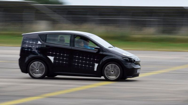 Doch mit seinem drehmomentstarken, 120 kW starken Elektromotor macht der Sion auch ganz ordinären Spaß. (Bild: Jan Rosenow)