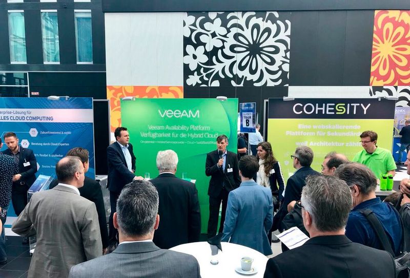 Erster Business Break auf der Cloud-Konferenz in Bonn ... mit Guided Tour ... (Bild: Vogel IT-Akademie)