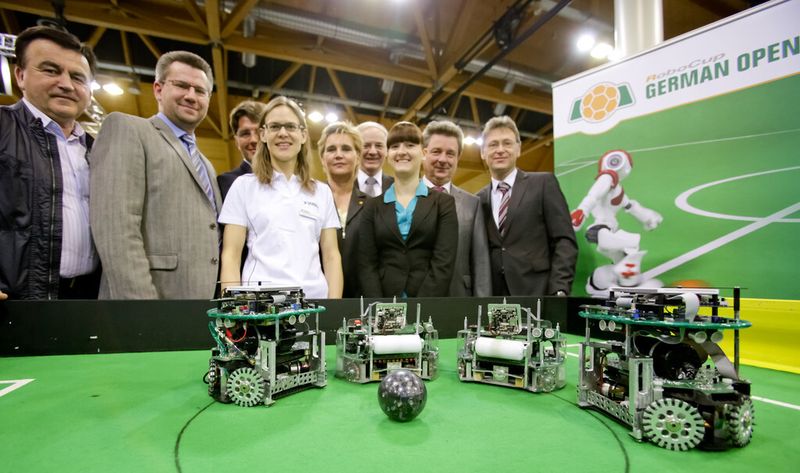 Spannender Roboterwettbewerb: Rückblick auf den Robocup 2013. (Bild: Robocup/Andreas Lander)