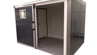 Mit der 10 m³ großen Akkumulationskammer sind ebenso Brennstoffzellensysteme für LKW-Antriebe prüfbar wie kubikmetergroße Schaltanlagen für Stromnetze. (Bild: Robert Bosch)