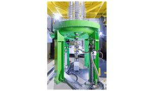 Vernetzungsdienstleister BGS betreibt an drei Standorten in Deutschland insgesamt acht Elektronenbeschleuniger und zwei Gamma-Anlagen. 

 (Bild: ©BGS/Markus Steur)