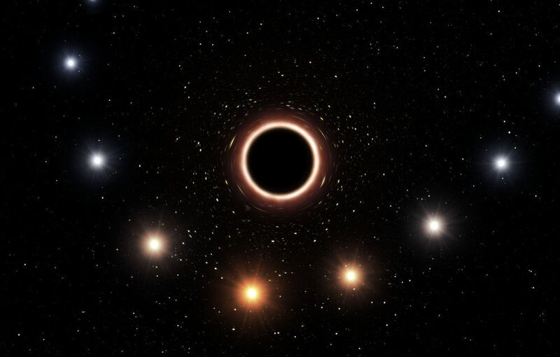 Die künstlerische Darstellung zeigt den Weg des Sterns S2, der sehr nah am supermassiven Schwarzen Loch in der Mitte der Milchstraße vorbeiführt. Das sehr starke Gravitationsfeld bewirkt, dass sich die Farbe des Sterns leicht zum Rot hin verschiebt, ein Effekt von Einsteins allgemeiner Relativitätstheorie.
Zur besseren Übersichtlichkeit wurden in dieser Grafik wurden Farbeffekt und Größe der Objekte übertrieben dargestellt. (
ESO / M. Kornmesser
)