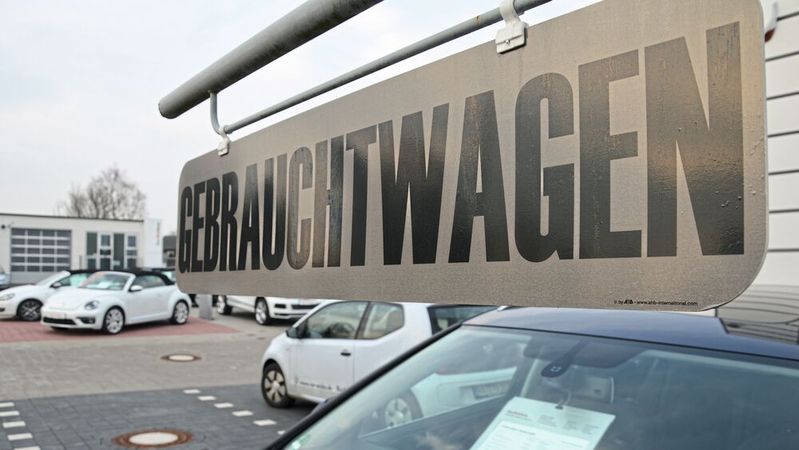 Nicht nur die Nachfrage nach gebrauchten Pkw war im Oktober rückläufig, auch die solide Nachfrage nach Nutzfahrzeugen schwächelte. (Bild:  Achter)