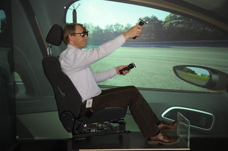 Dies ist wichtig beispielsweise bei der Frage, wo Bedienelemente im Armaturenträger bestmöglich platziert werden sollen. (Bild: Ford)