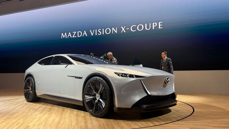 Den Antrieb übernimmt ein Plug-in-Hybrid (Bild: SP-X/Benjamin Bessinger)