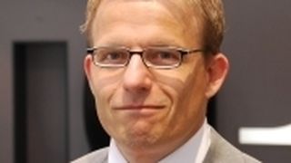 Jürgen Mahr, Leiter Vertrieb Autohaus bei Hankook, auf der Reifenmesse: „Unter jüngeren Kunden ist Hankook bereits Kult.“ (Archiv: Vogel Business Media)