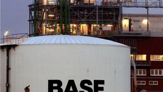 Das zweite Quartal  2026 war für den Chemiegiganten BASF erfreulicher als erwartet. Nun traut man sich, die Prognosen für das ganze Jahr anzuheben ... (Bild: BASF)