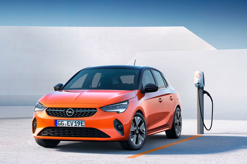 Ab Beginn 2020 läuft der Kleinwagen im spanischen Saragossa vom Band. (Opel)