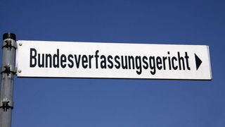 Das Bundesverfassungsgericht beschließt strenge Vorgaben für die Nutzung der Polizeisoftware (© Klaus Eppele - stock.adobe.com)