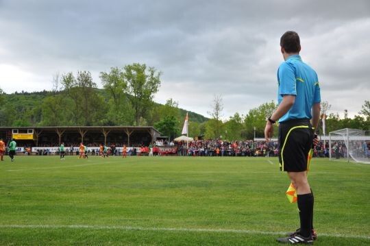 Die Offiziellen hatten den Spielverlauf zu jeder Zeit fest im Blick. (Foto: Richter)