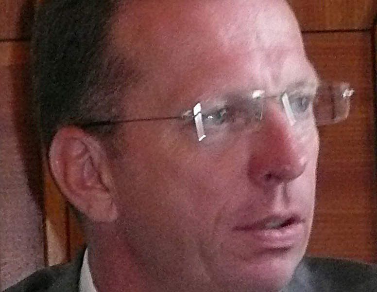 Dr. Thomas Schlick, Geschäftsführer des VDA wünscht sich auf die Fertigungsstrukturen der Automobilbauer angepasste Stahlwerkstoffe: „Die komplexen Geometrien moderner Automobildesigns, nicht nur in der Außenhülle, lassen sich mit Stahl effizienter und damit ökonomischer realisieren als mit allen anderen Werkstoffen.“ Bild: Kuhn (Archiv: Vogel Business Media)