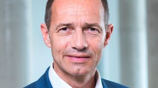 Jürgen Keller freut sich über steigende Verkäufe. (Hyundai/Martin Joppen)